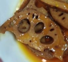Fresh-Sealed Lotus Root