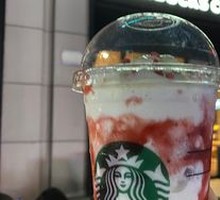 Red颜 Strawberry Cheesecake Frappuccino (Large)