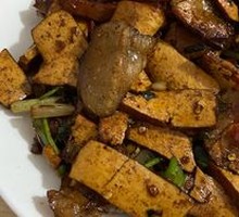 Fried Pork with Tofu Skin