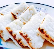 Red Sugar Steamed Sponge Cake with Filling