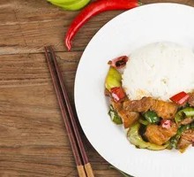 Green Pepper Spicy Pork Rice Bowl