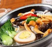 Three Delicacies Noodles