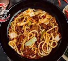 Sour Cabbage and Beef Fried Rice Noodles