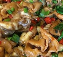 Spicy Pot Pork Intestine and Fish Bladder