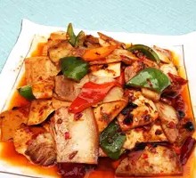 Fragrant Tofu and Pork Rice in Wooden Bucket