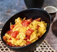 Tomato and Egg Stir-Fry