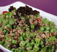 Ground Pork with Green Beans