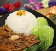 Braised Pork Intestine Rice Bowl