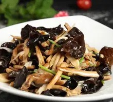 Black Mushroom and Pork Filament Rice Bowl
