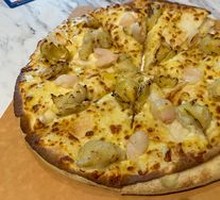 Sultan King Durian & Lychee Pizza