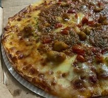 Light Crispy Classic Italian Meat Sauce Pizza