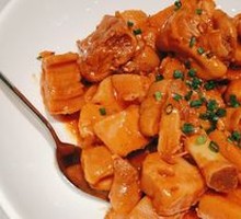 Pork Trotter Stewed with Lotus Root