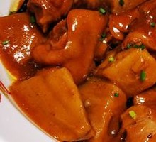 Pork Trotter Stewed with Lotus Root