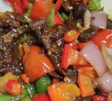 Onion Stir-Fried with Beef
