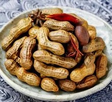 Homemade Braised Peanuts