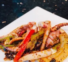 XO Sauce Iron Plate Squid with Celery
