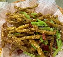 Dry-Fried Sesame Lotus Root Strips