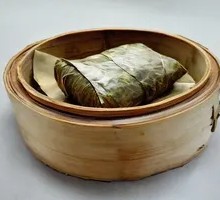 Stuffed glutinous rice chicken