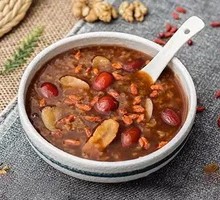 Red Date and Goji Berry Porridge