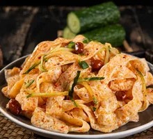 Beef tendon noodles