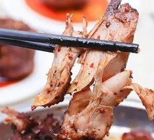 Braised Chicken Feet with Tiger Skin