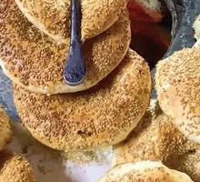 Sugar-glazed flatbread