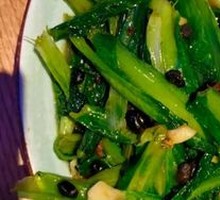 Stir-fried Oil-mustard Greens
