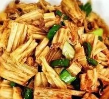 Fried Tofu Skin Braised Pork Rice Bowl