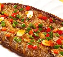 Stewed Wuchang Fish in Clay Pot