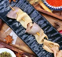 Salted Water Braised Pig Trotter