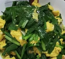 Stir-fried Eggs with Leeks
