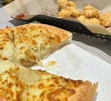 Classic Sultan King Durian Pizza with Full Durian