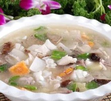 Salted Cabbage and Pork Soup