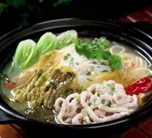 Sour Cabbage and Pork Shreds Hot Pot Rice Noodles