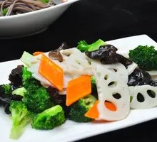 Stir-Fried Seasonal Vegetables