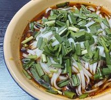 Stewed Oil Rice Noodles